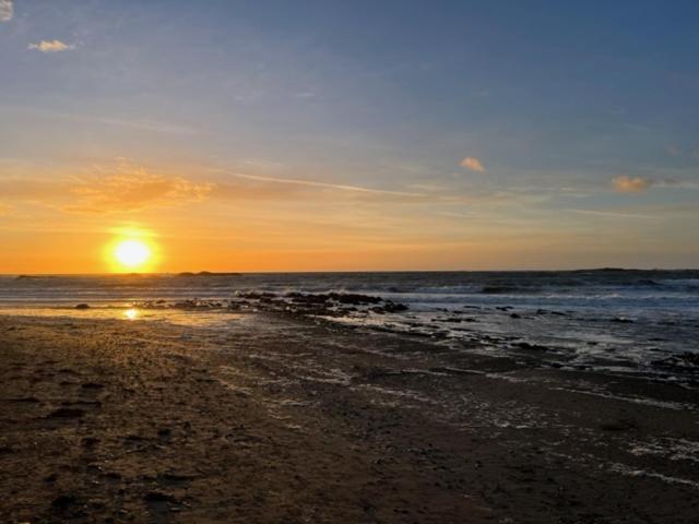 Fabulous Ground Floor Apt Adjacent To Beach Rhosneigr Exterior photo
