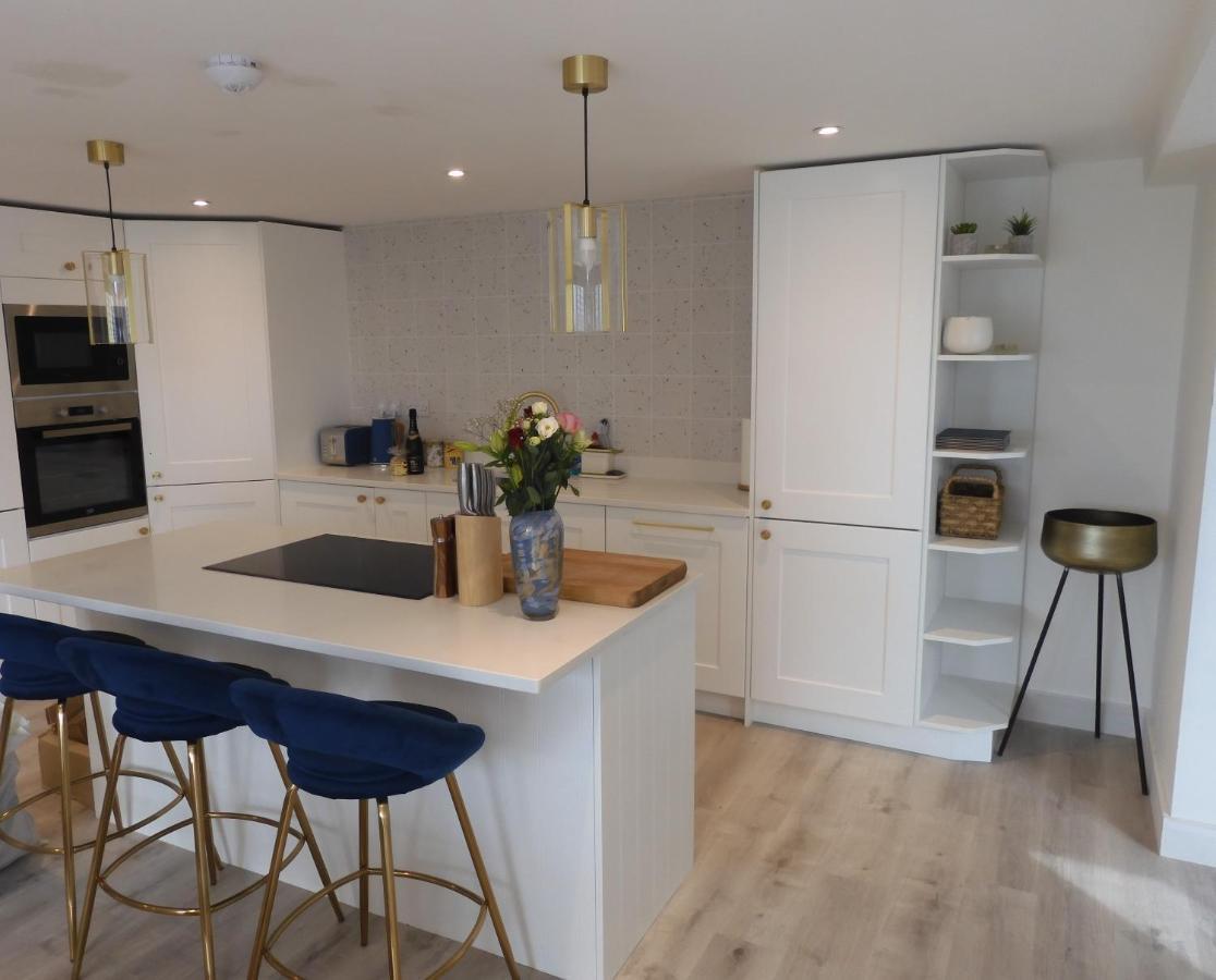 Fabulous Ground Floor Apt Adjacent To Beach Rhosneigr Exterior photo